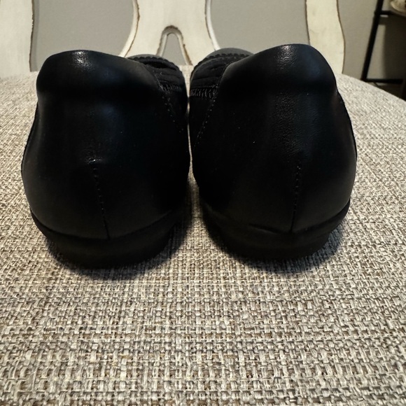 NIB CLARKS Sara Ballet Flat Size 7M - Picture 5 of 7